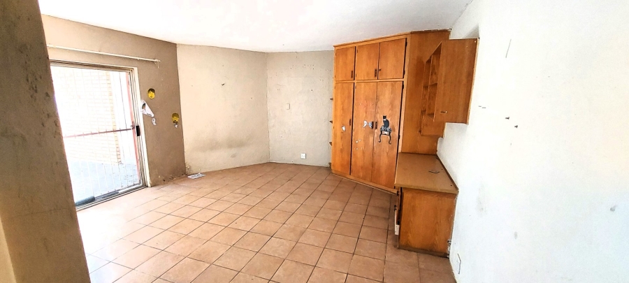 13 Bedroom Property for Sale in Bloemspruit Free State